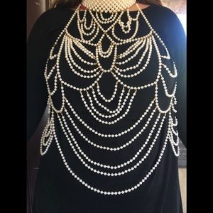 Dancing Pearl Body Necklace!  Very Unique